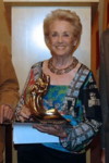 Montserrat Carulla recibe la Ola de Oro Montserrat Carulla recibe la Ola de Oro
