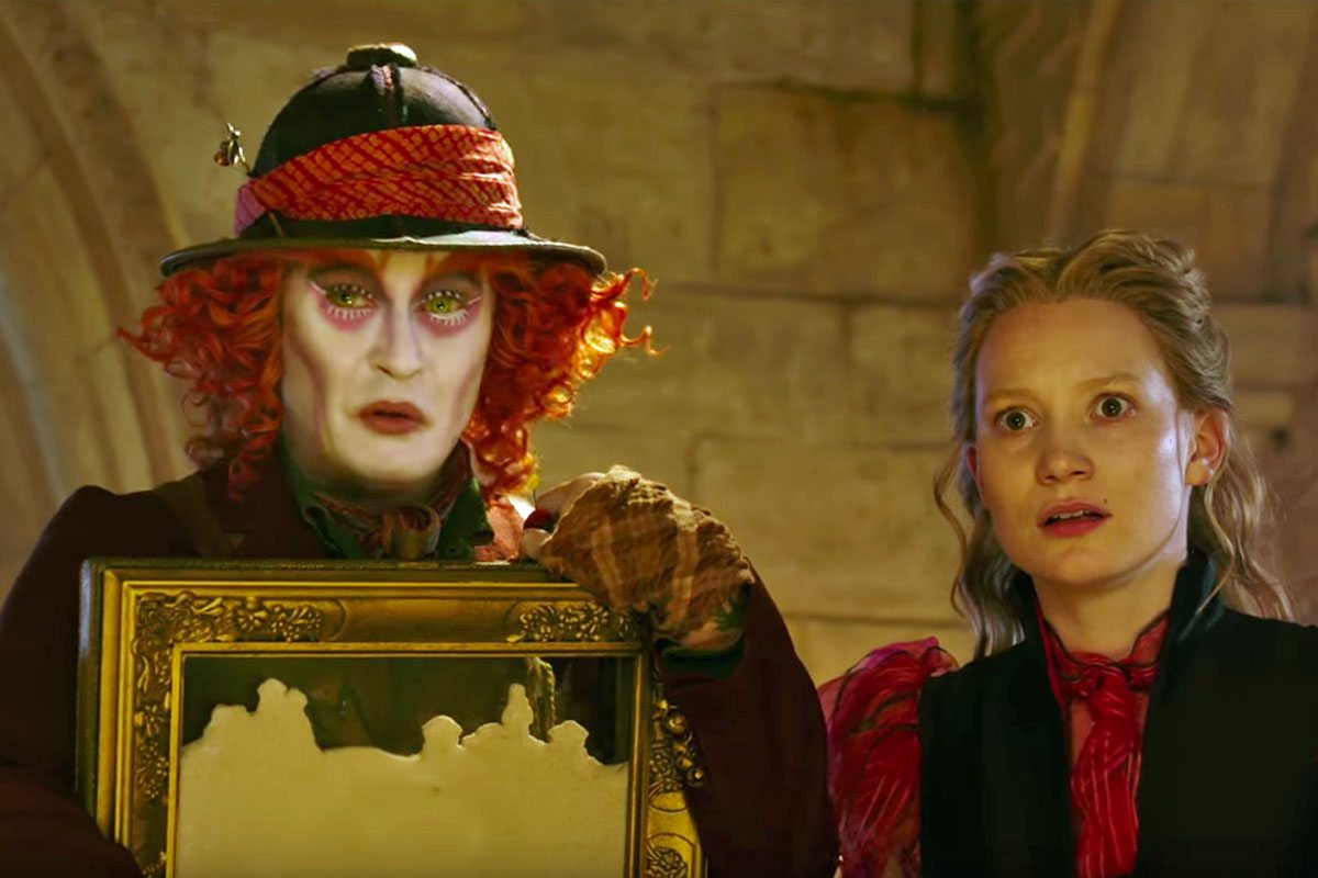 Alicia a través del espejo Mia Wasikowska CinemaNet analisis Tim Burton