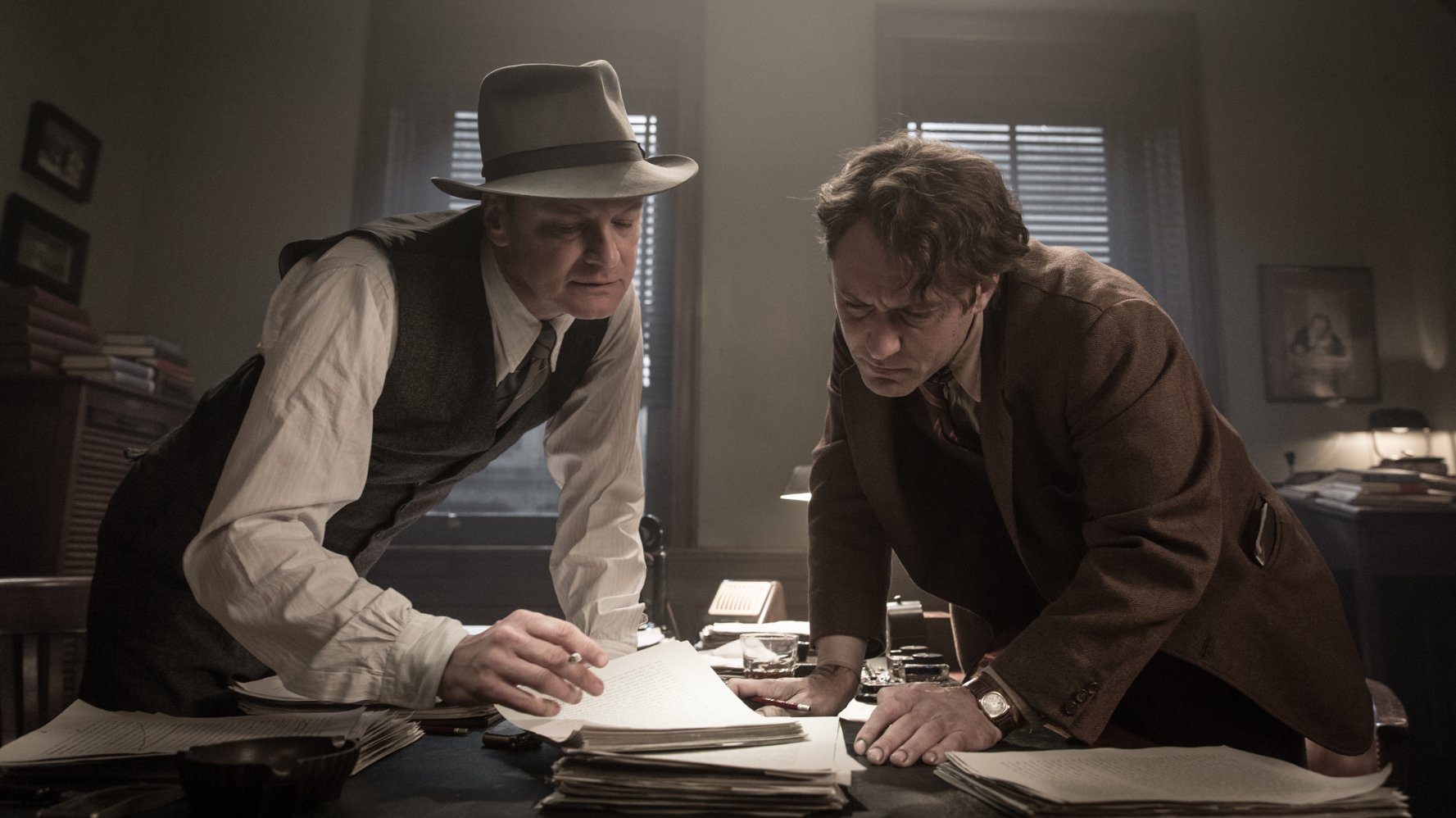 El editor de libros Thomas Wolfe Perkins Jude Law Colin Firth CinemaNet