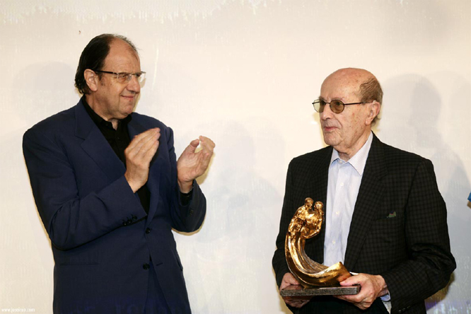 http://www.cinemanet.info/images/stories/premios%20familia/memoria2005_1.jpg