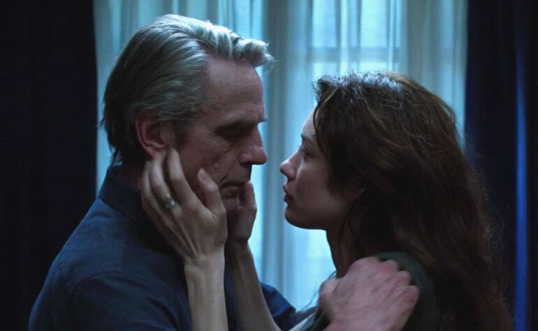 La correspondencia Jeremy Irons Olga Kurylenko