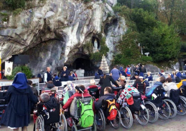 Lourdes Virgen